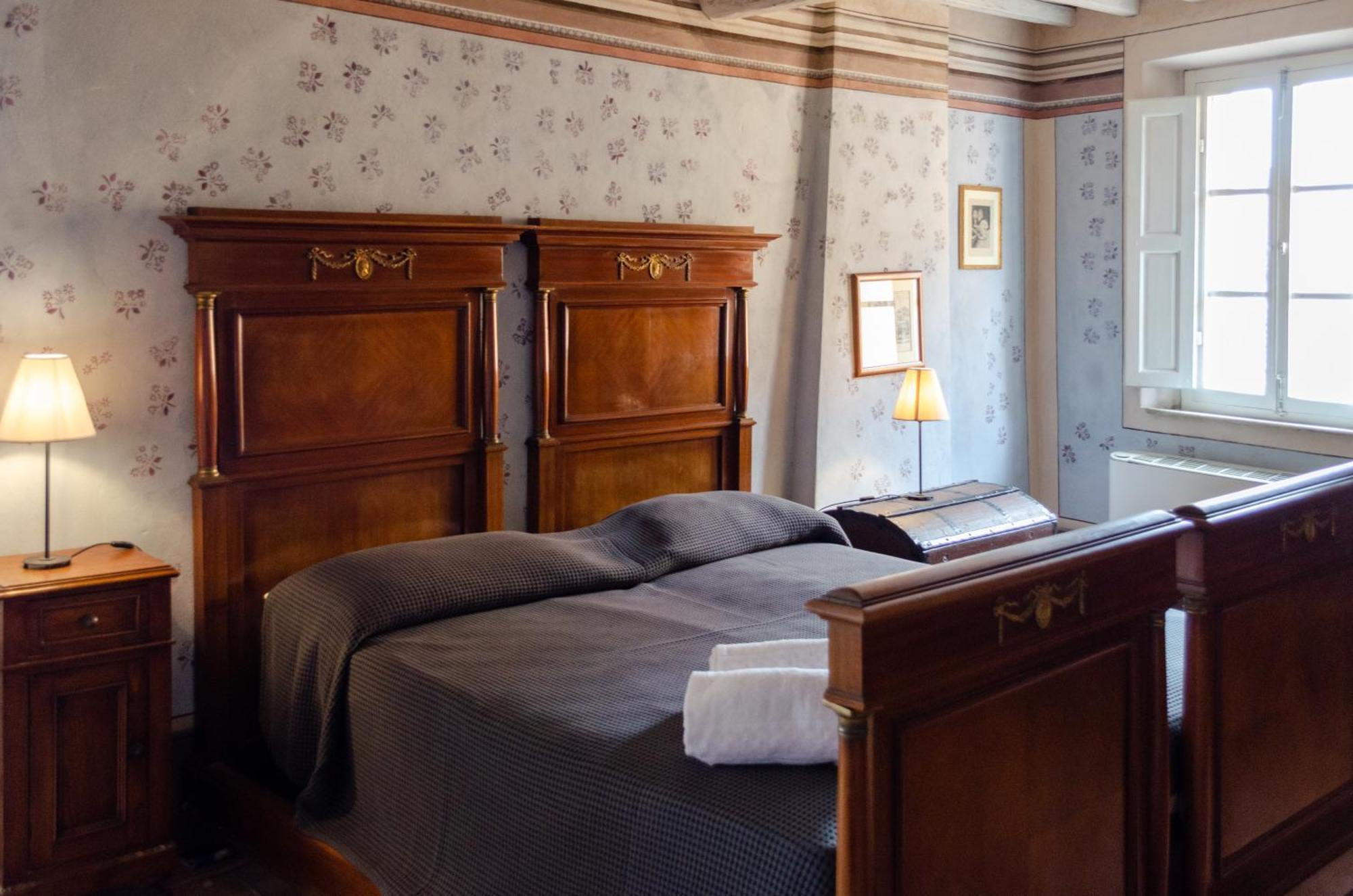 Antica Dimora Leones Bed & Breakfast Palaia Exterior photo
